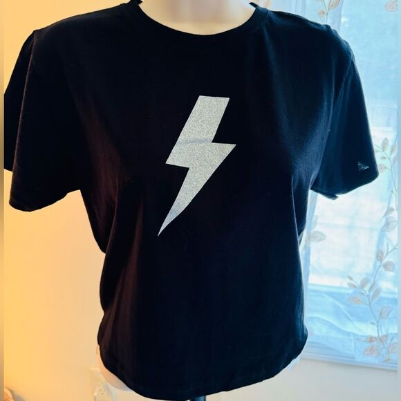 AC⚡️DC NWOT black T size XL crop top - Picture 10 of 11